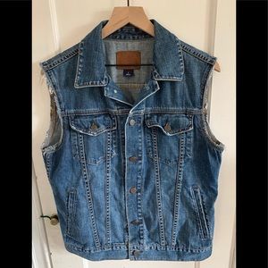 Gap Women’s Denim Button Up Vest Sz Small